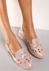 Różowe Balerinki Telemeni. Czerwone balerinki damskie Born2be, w ażurowe wzory, boho, z okrągłym noskiem, bez obcasa, na płaskiej podeszwie, bez zapięcia. Za 59.99 zł.