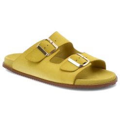 Żółte Klapki Hee Modne Skórzane Obuwie Damskie. Żółte klapki damskie Hee, na lato, bez wzorów, z zamszu, eleganckie, bez obcasa, bez zapięcia. Za 249.00 zł.