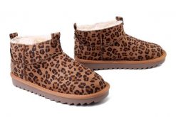 RIEKER 99861-25 brown, botki damskie. Brązowe botki damskie Rieker, bez wzorów, bez obcasa, bez zapięcia. Za 214.44 zł.