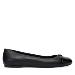 Baleriny MICHAEL Michael Kors. Czarne balerinki damskie MICHAEL Michael Kors, bez wzorów, bez obcasa, bez zapięcia. Za 429.99 zł.
