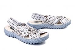 ROCK SPRING Dakota rose platinum, sandały damskie. Białe sandały damskie Rock Spring, bez wzorów, bez obcasa, bez zapięcia. Za 204.90 zł.