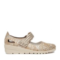 Półbuty Rieker. Brązowe półbuty damskie Rieker, bez wzorów, bez obcasa, na koturnie, bez zapięcia. Za 329.99 zł.