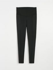 Legginsy sportowe z wysokim stanem i ukrytymi kieszeniami Everyday Active - czarny. Czarne legginsy damskie Sinsay, l, bez wzorów, z podwyższonym stanem, na fitness i siłownię. Za 49.99 zł.