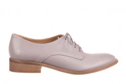 Półbuty Bayla-156 3301 Mustang Szary Ł7, Skóra naturalna - 36. Szare półbuty damskie Bayla, bez wzorów, ze skóry, bez obcasa, bez zapięcia. W wyprzedaży za 134.10 zł.