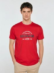 Koszulka męska z kontrastowym nadrukiem czerwona Sers 603. Czerwone t-shirty męskie BIG STAR, l, bez wzorów, z dzianiny, bez kołnierzyka, bez ramiączek. W wyprzedaży za 59.99 zł.