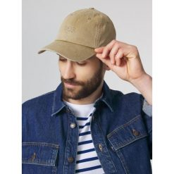 Czapka z daszkiem TBS Citycap. Brązowe czapki damskie TBS, bez wzorów. Za 231.50 zł.