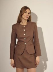 Marynarka z lnem - beżowy. Brązowe marynarki i żakiety damskie Reserved, bez wzorów, z tkaniny, bez kołnierzyka, bez ramiączek. Za 179.99 zł.