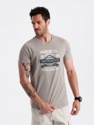 Męski bawełniany t-shirt z nadrukiem San Francisco – popielaty V4. Szare t-shirty męskie Ombre Clothing, l, bez wzorów, z bawełny, bez kołnierzyka, bez ramiączek. W wyprzedaży za 19.99 zł.