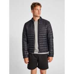 Kurtka sportowa puchowa męska Hummel Red. Czarne kurtki sportowe męskie Hummel, m, bez wzorów, z puchu, bez kaptura. Za 189.99 zł.