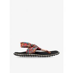 Sandały turystyczne damskie Gumbies Slingback Sandals. Czerwone sandały damskie Gumbies, bez wzorów, bez obcasa, bez zapięcia. Za 102.99 zł.