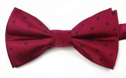Bordowa Męska Mucha - VERNON - w Czarne Kwadraciki. Czerwone krawaty i muchy Vernon, bez wzorów, eleganckie. Za 29.00 zł.