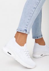 Białe Buty Sportowe Amathousa. Białe obuwie sportowe damskie Born2be, bez wzorów, z jeansu, bez zapięcia. Za 49.99 zł.