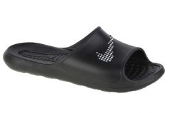 Klapki basenowe damskie Nike Victori One Slide. Czarne klapki damskie Nike, bez wzorów, z materiału, sportowe, bez obcasa, bez zapięcia. Za 257.00 zł.
