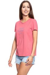 MUSTANG T SHIRT DAMSKI Alina C Print Slate Rose 1009403 8271. Czerwone t-shirty damskie Mustang, s, bez wzorów, bez kołnierzyka, bez ramiączek. W wyprzedaży za 39.99 zł.