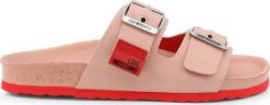 Love Moschino Stylowe damskie klapki Love Moschino. Klapki damskie Love Moschino, bez wzorów, eleganckie, bez obcasa, bez zapięcia. Za 409.00 zł.
