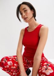 Top w prążek z czystej bawełny organicznej (2 szt.). Czerwone topy damskie bonprix, bez wzorów, z bawełny, bez kołnierzyka, bez ramiączek. Za 59.98 zł.