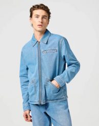 MESKA KURTKA WRANGLER RODEO UTILITY JACKET BOHEMIAN BLUE 112362738. Niebieskie kurtki męskie Wrangler, l, bez wzorów, z jeansu, bez kaptura. Za 299.99 zł.