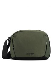 Gino Rossi Saszetka GIN-K-022-CCC-06 Khaki. Brązowe saszetki i nerki męskie Gino Rossi, bez wzorów, z poliesteru. Za 103.99 zł.