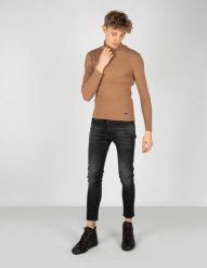 Takeshy Kurosawa Sweter | 83058 | Dolcevita Costina Lana | Mężczyzna | Brązowy. Brązowe swetry męskie Takeshy Kurosawa, m, bez wzorów, z dzianiny, bez kołnierzyka, bez ramiączek. W wyprzedaży za 229.00 zł.