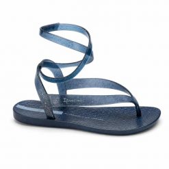 Sandały Ipanema 26533 RENOVA SANDAL FEM. Białe sandały damskie Ipanema, bez wzorów, z materiału, bez obcasa, bez zapięcia. Za 59.00 zł.