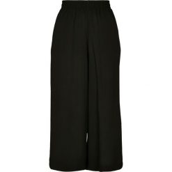 Spodnie damskie Urban Classics wide viscose culotte. Czarne majtki damskie Urban Classics. Za 198.50 zł.