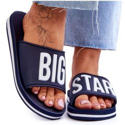 Damskie Klasyczne Klapki Big Star JJ274A323 Granatowe niebieskie. Niebieskie klapki damskie bez wzorów, klasyczne, bez obcasa, bez zapięcia. Za 132.82 zł.