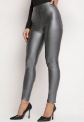 Ciemnoszare Legginsy z Ekoskóry z Wysokim Stanem i Wsuwanymi Kieszeniami Rievalia. Szare legginsy damskie Born2be, bez wzorów, z jeansu. Za 29.99 zł.