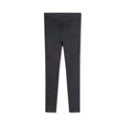 Legginsy bezszwowe, efekt dżinsu dla kobiet Freddy Seamless. Czarne legginsy damskie FREDDY, bez wzorów, z denimu. Za 348.00 zł.