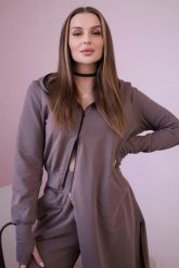 Komplet dresowy bluza z dłuższym bokiem mocca. Bluzy damskie KESI, l, bez wzorów, z bawełny, bez ramiączek, bez kaptura. Za 334.56 zł.