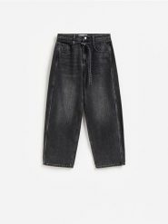 Jeansy barrel slim - czarny. Czarne jeansy damskie Reserved, bez wzorów, z bawełny. Za 139.99 zł.