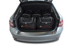 Torby Do Bagażnika Skoda Superb Liftback 2015-2024 5Szt Kjust. Czarne torby podróżne damskie KJUST, bez wzorów, z kauczuku. Za 1,624.00 zł.