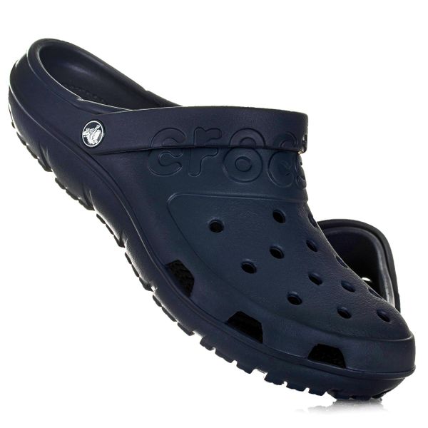 Klapki sportoweCrocs CROCBAND. Niebieskie klapki damskie Crocs, bez wzorów, bez zapięcia. W wyprzedaży za 89.00 zł.