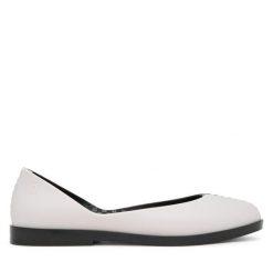 Baleriny Melissa. Czarne balerinki damskie Melissa, bez wzorów, bez obcasa, bez zapięcia. Za 289.99 zł.