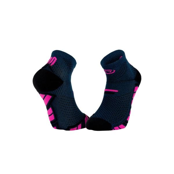 Skarpetki BV Sport Ultra.2 Low. Niebieskie skarpetki damskie BV SPORT, w ażurowe wzory. Za 96.50 zł.