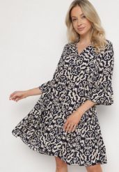 Granatowa Sukienka Rozkloszowana z Bawełny w Etniczny Wzór Zalista. Niebieskie sukienki damskie Born2be, na co dzień, l, bez wzorów, z bawełny, boho, bez kołnierzyka, bez ramiączek, mini, rozkloszowane. Za 49.99 zł.