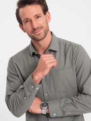 Męska koszula z kieszenią REGULAR FIT - khaki V4 OM-SHCS-0148 - XXL. Brązowe koszule męskie Ombre Clothing, l, bez wzorów, z bawełny, bez kołnierzyka, bez ramiączek. W wyprzedaży za 49.99 zł.