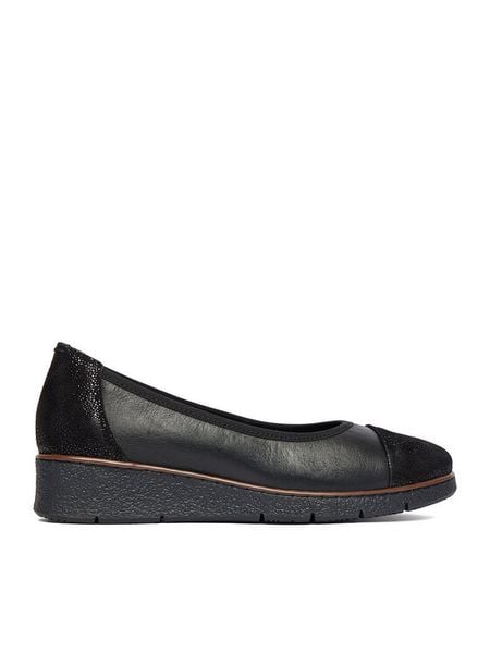 Go Soft Baleriny CEO-WI16-FLEXX-02 Czarny. Czarne balerinki damskie GO SOFT, bez wzorów, ze skóry, bez obcasa, bez zapięcia. Za 179.99 zł.