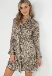 Beżowa Sukienka Chrysastis. Brązowe sukienki damskie Born2be, l, z aplikacjami, bez kołnierzyka, bez ramiączek, mini. Za 129.99 zł.