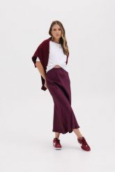 SATYNOWA SPÓDNICA JULITA BORDOWA XS - Flawless. Czerwone spódnice damskie Flawless, na co dzień, na zimę, uniwersalny, bez wzorów, z gumy, eleganckie, maxi, dopasowane. Za 331.50 zł.