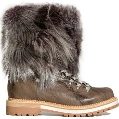 Buty MONTELLIANA SEICENTO. Brązowe obuwie trekkingowe damskie Montelliana, ze skóry, bez zapięcia. Za 2,900.00 zł.