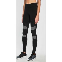 Tally Weijl - Legginsy. Czarne legginsy damskie TALLY WEIJL, bez wzorów, z bawełny. W wyprzedaży za 49.90 zł.