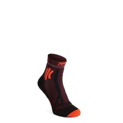 Skarpety biegowe X-Socks Trail Run Energy 4.0. Czerwone skarpety męskie X-Socks, bez wzorów. Za 104.99 zł.
