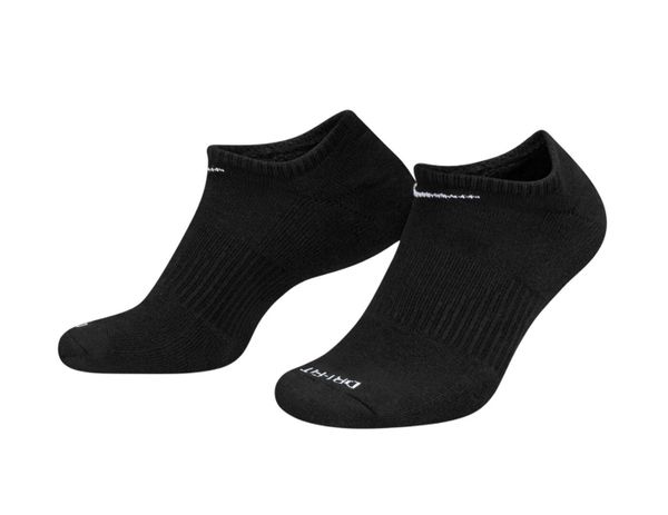 Stopki Nike Everyday Plus Cushion 3-pack. Czarne skarpetki damskie Nike, bez wzorów, z bawełny. Za 68.99 zł.