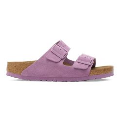 Birkenstock Arizona Suede Leather Klapki damskie. Czerwone klapki damskie Birkenstock, bez wzorów, ze skóry, eleganckie, bez obcasa, bez zapięcia. Za 369.99 zł.