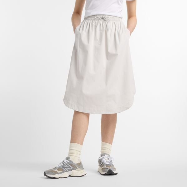 Spódnica damska New Balance WK51551GYM – szara. Szare spódnice damskie New Balance, m, bez wzorów, z bawełny, klasyczne, midi, dopasowane. Za 229.99 zł.