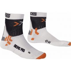 Skarpety X-SOCKS BIKING PRO. Białe skarpetki damskie X-Socks, bez wzorów. W wyprzedaży za 63.00 zł.