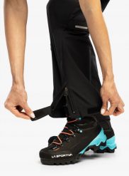 Spodnie przeciwdeszczowe damskie Fjallraven HC Hydratic Trail Trousers - black rozmiar: m. Czarne spodnie dresowe damskie BASIL, bez wzorów, sportowe. Za 1,114.52 zł.