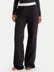 Calvin Klein Underwear Spodnie piżamowe LV00QS7518 Czarny Regular Fit. Czarne piżamy damskie Calvin Klein Underwear, bez wzorów, z bawełny, bez ramiączek. Za 259.99 zł.
