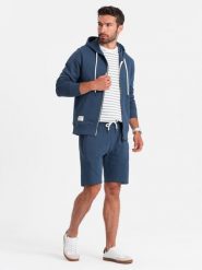 Męski dresowy komplet bluza rozpinana + szorty – ciemnoniebieski V4 - Rozmiar: S. Niebieskie spodnie materiałowe męskie Ombre Clothing, bez wzorów, z bawełny. W wyprzedaży za 179.99 zł.
