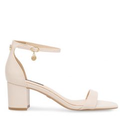 Sandały Nine West. Brązowe sandały damskie Nine West, bez wzorów, bez obcasa, na słupku, bez zapięcia. Za 153.99 zł.